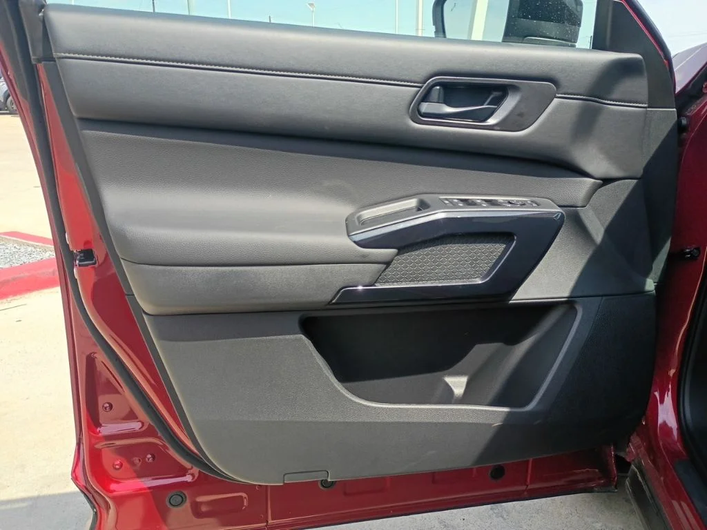 New 2026 Scarlet Ember Tintcoat Nissan SV image 23