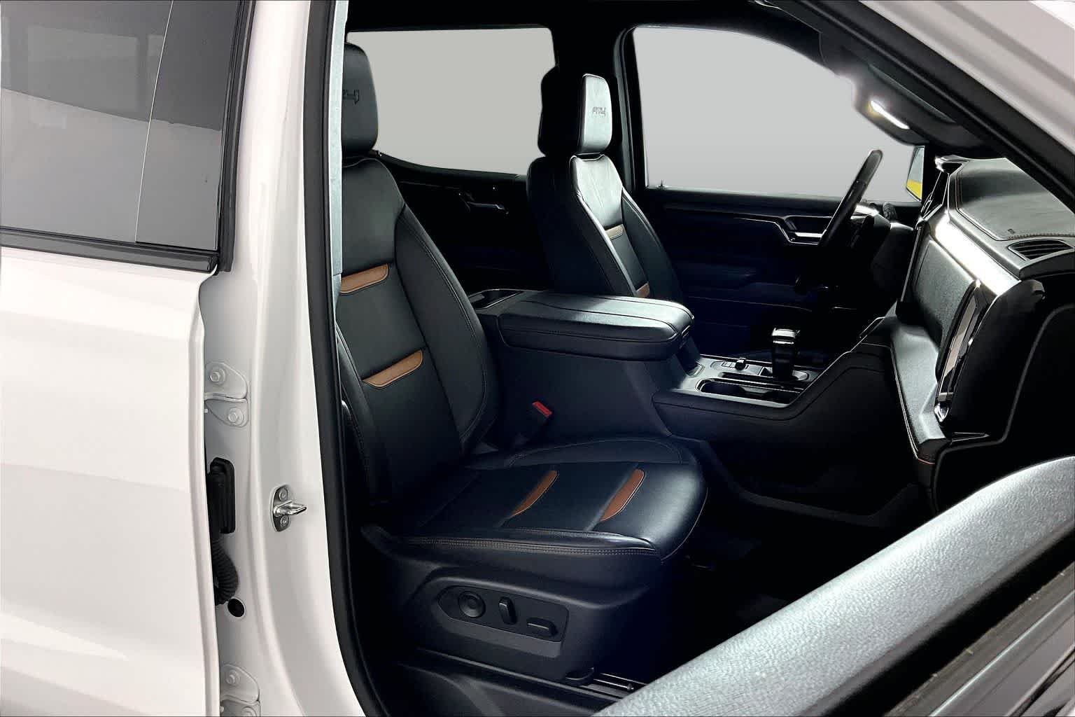 Certified Used 2024 Summit White GMC AT4 image 9