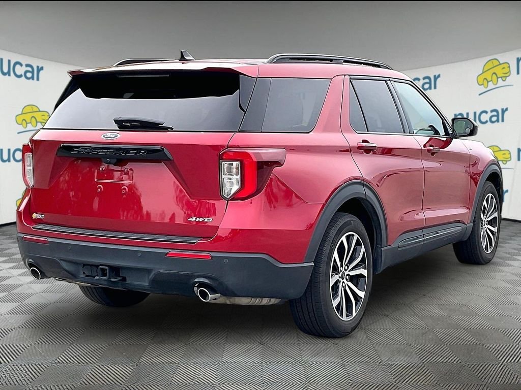 Used 2022 Rapid Red Metallic Tinted Clearcoat Ford ST-Line image 6