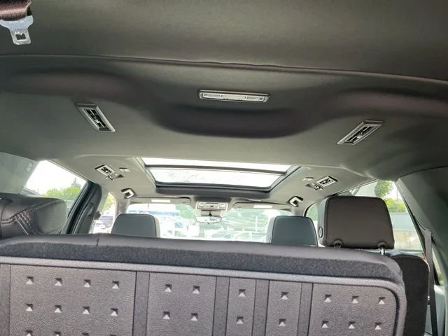 2025 Chevrolet Suburban RST - Photo 17