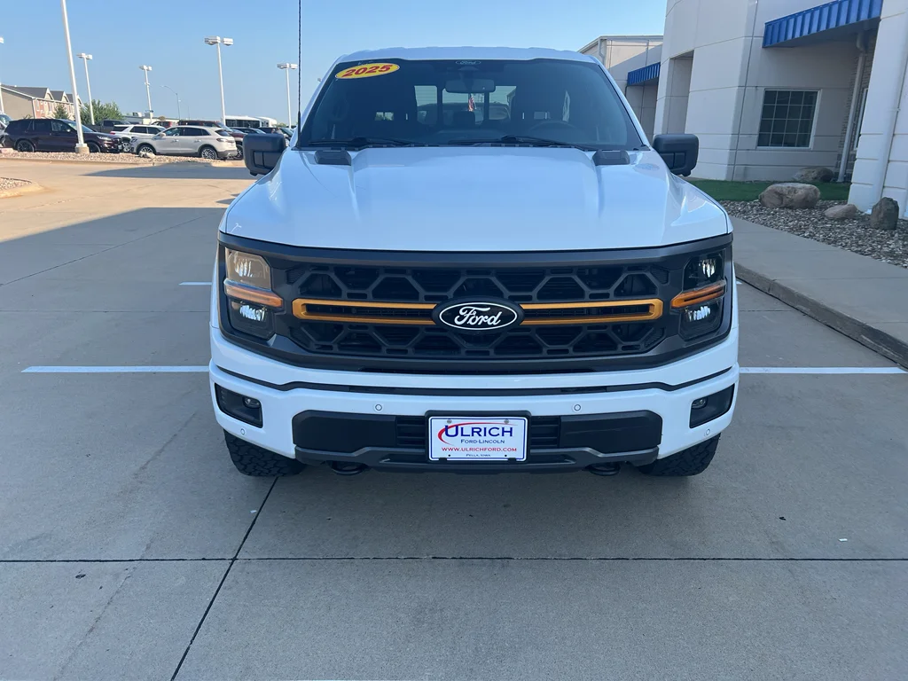 Used 2025 Oxford White Ford Tremor image 3