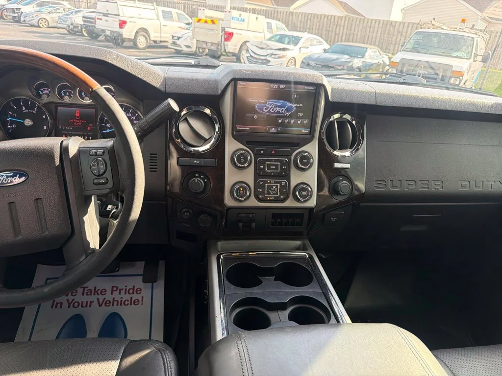 Used 2015 Ingot Silver Ford Lariat image 20
