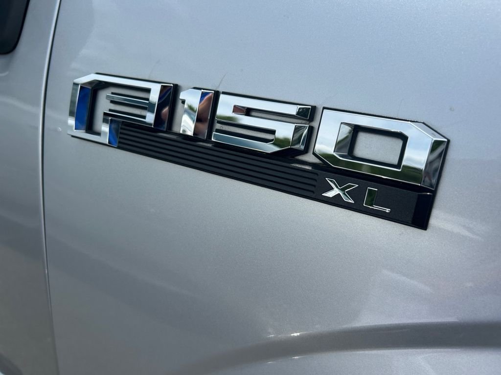 Used 2016 Silver Ford XL image 9