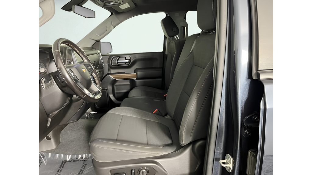 Used 2021 Gray Chevrolet LT image 10
