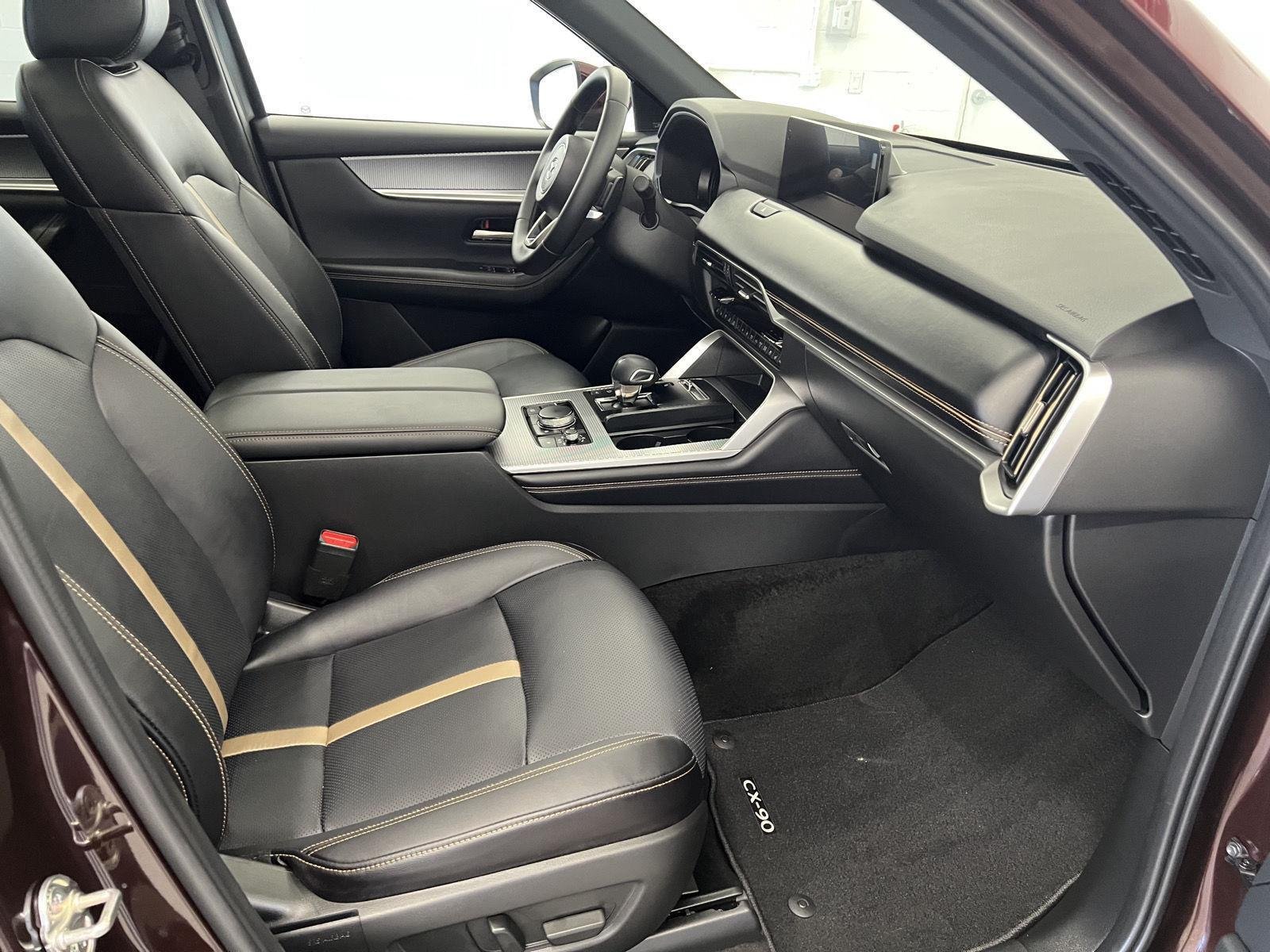 2026 Mazda CX-90 Premium Plus Package - Photo 24