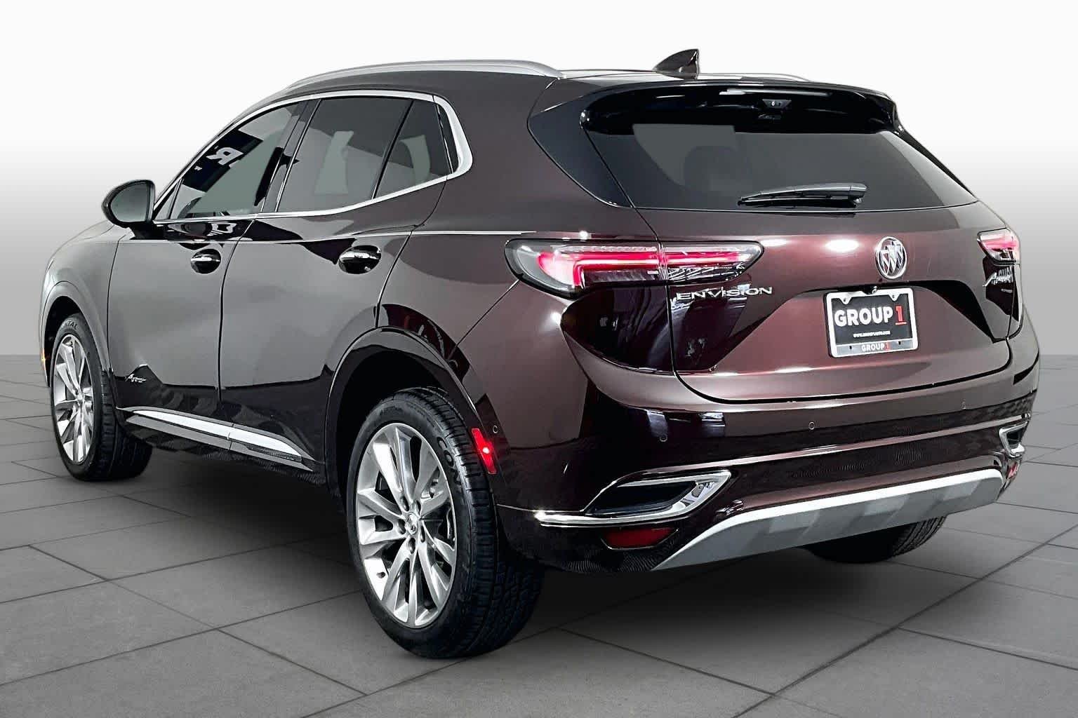 Used 2022 Rich Garnet Metallic Buick Avenir image 11