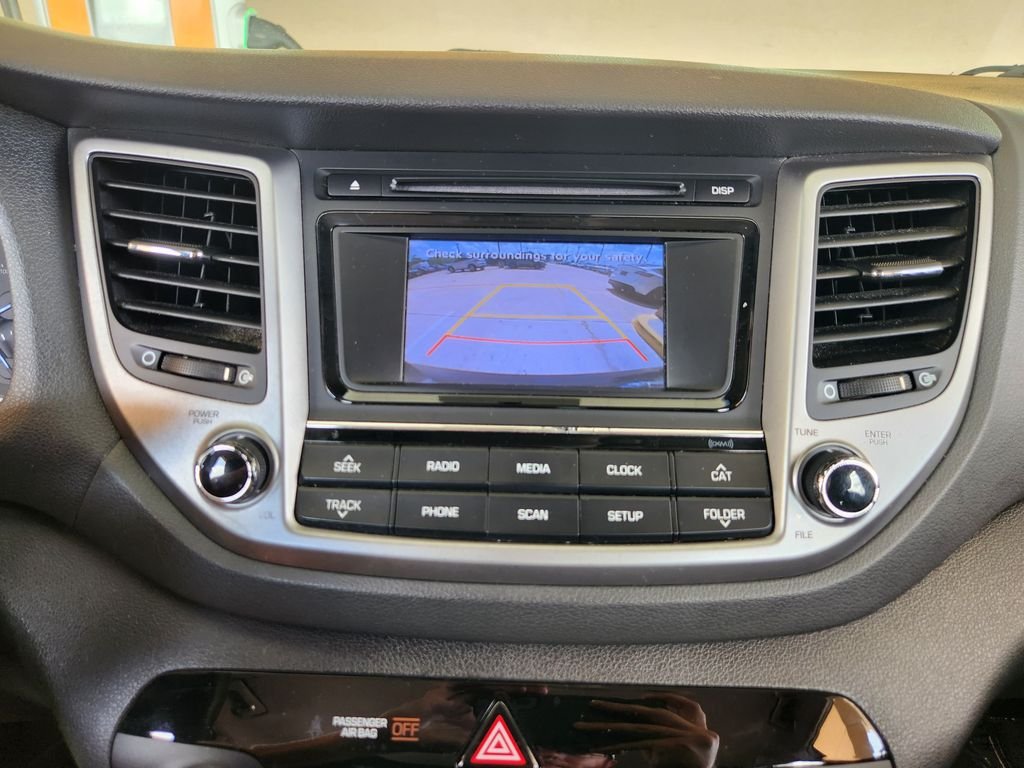 Used 2016 Ash Black Hyundai SE image 19
