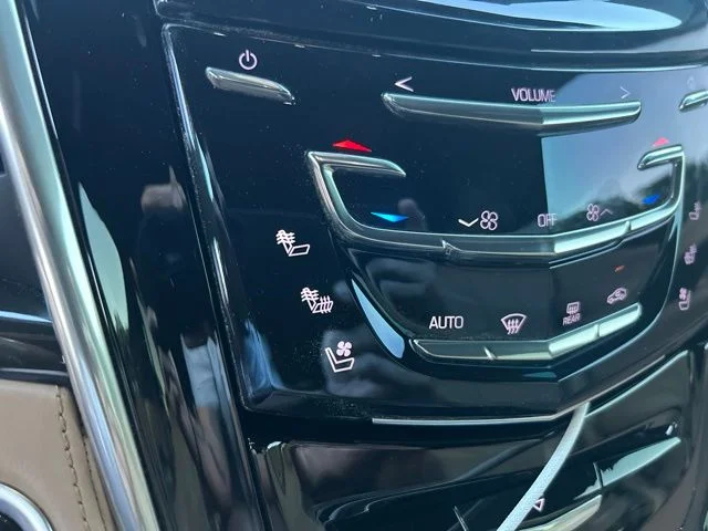 Used 2020 White Cadillac Platinum Edition image 10