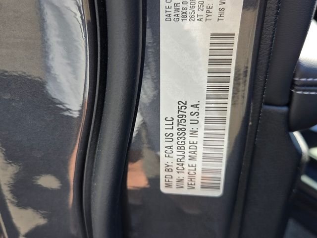 Used 2025 Gray Jeep Limited image 19