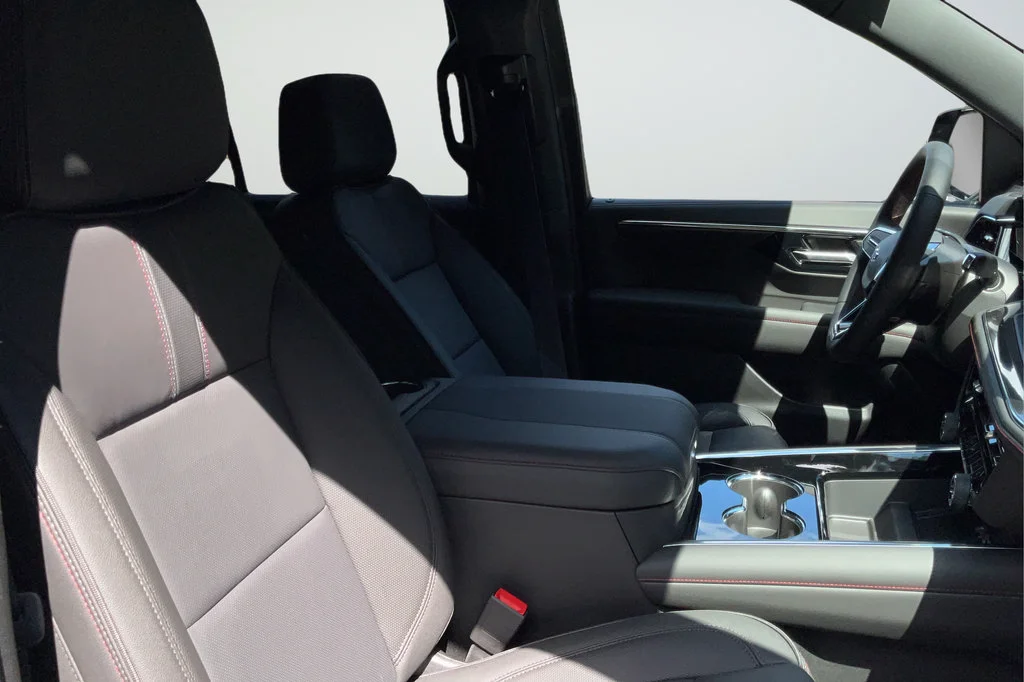 2026 Chevrolet Tahoe RST - Photo 18