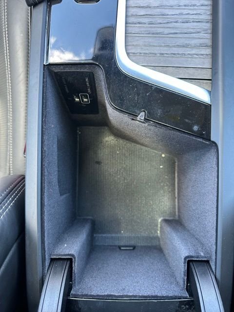 Used 2022 Gray Volvo T6 Inscription image 36