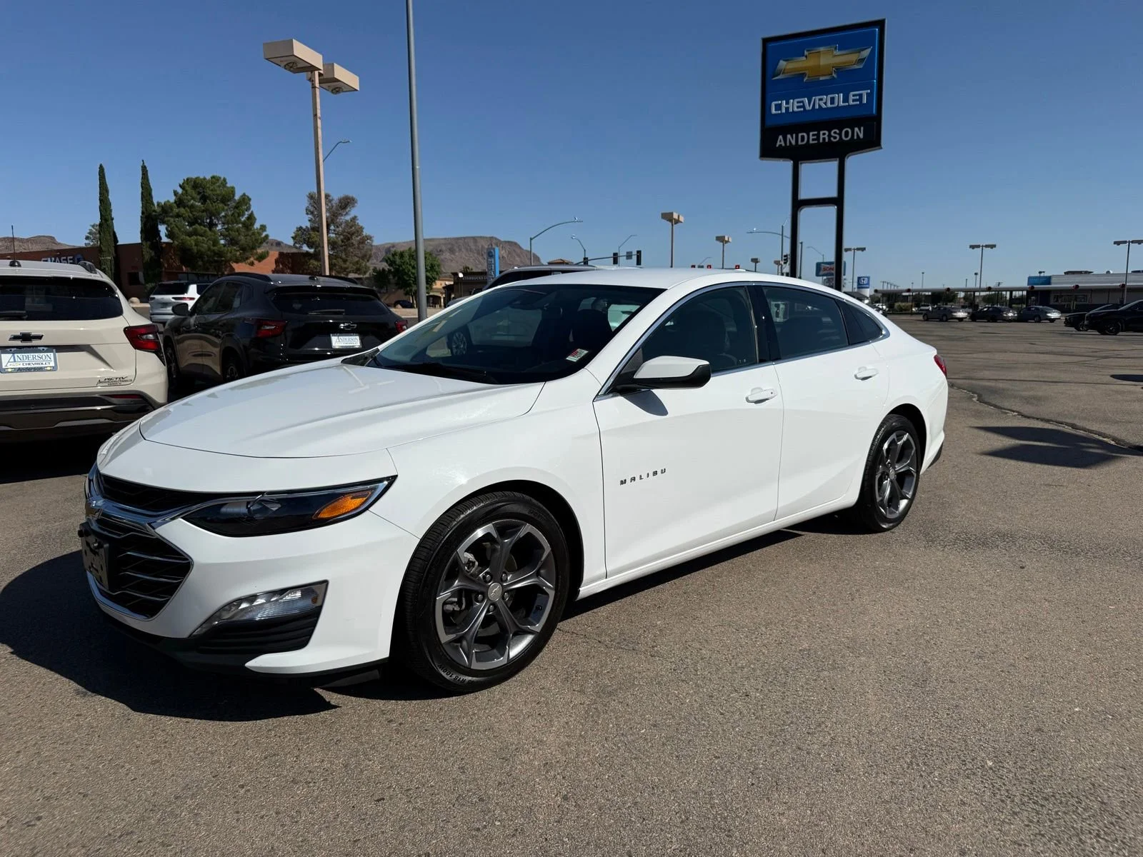 2024 Chevrolet Malibu 1LT's photo