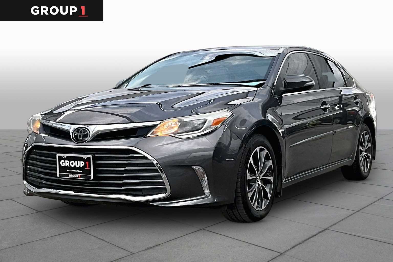 2018 Toyota Avalon XLE Premium's photo