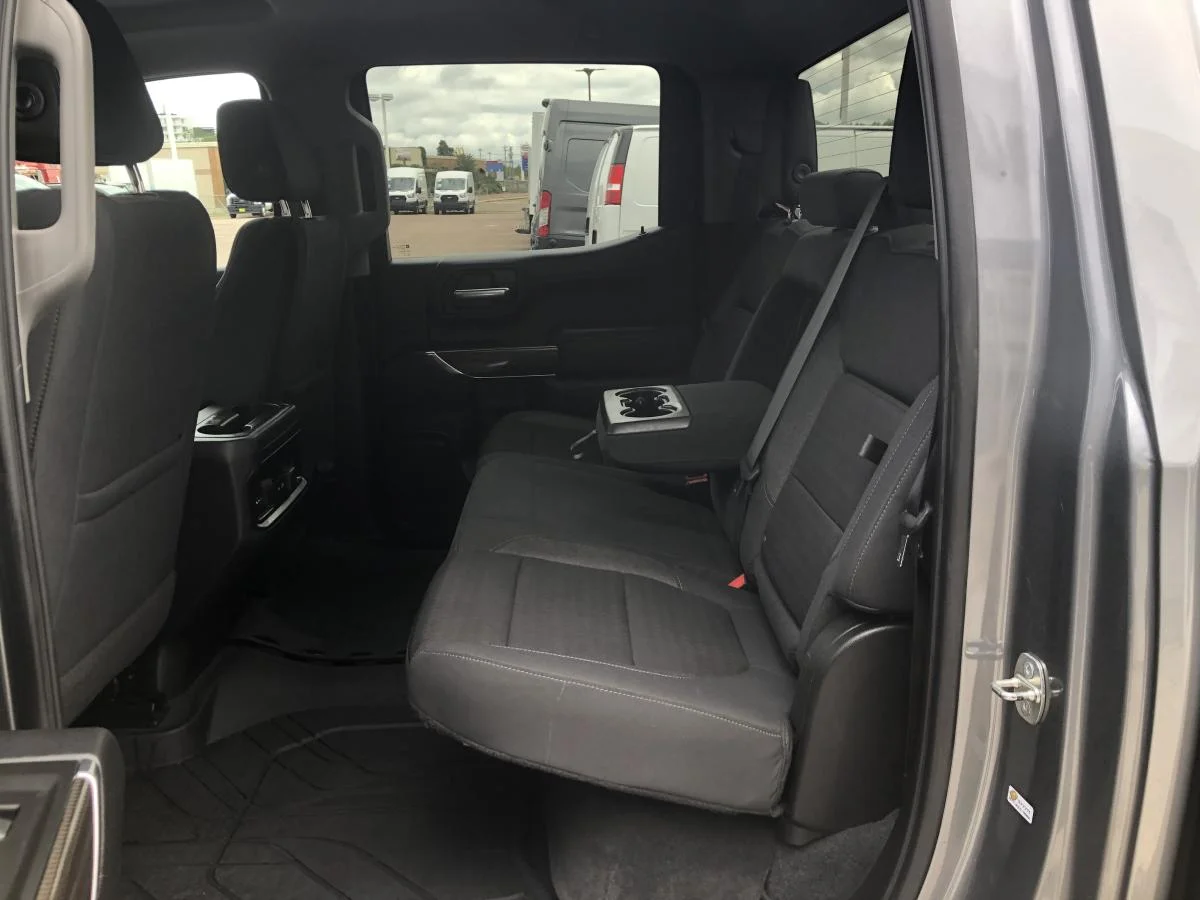 Used 2020 Grey Chevrolet 4WD Crew Cab 147" RST image 17