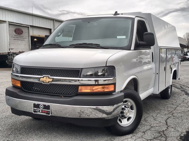 2025 Chevrolet Express Cutaway 3500 1WT