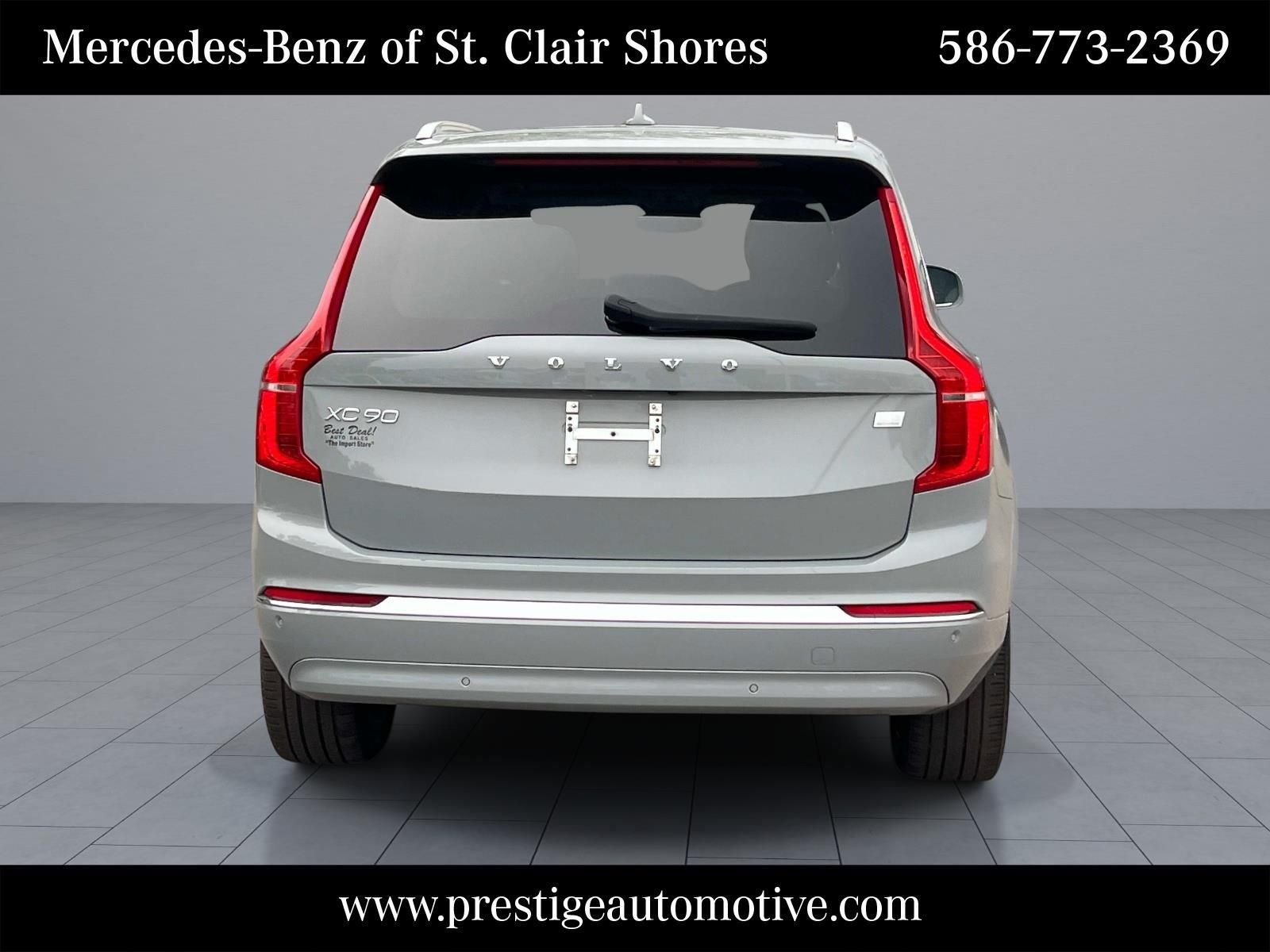 Used 2024 Gray Volvo T8 Plus Bright Theme 7 Passenger image 5