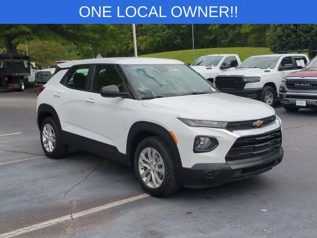 Used 2022 White Chevrolet LS image 7
