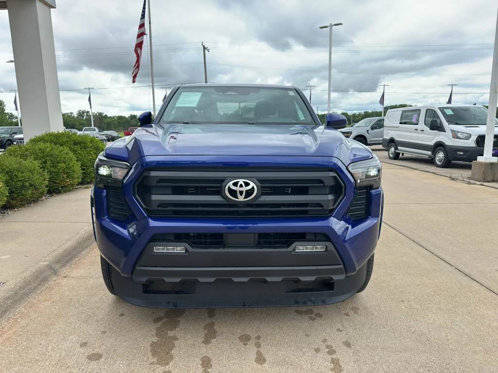 Used 2024 Blue Crush Metallic Toyota SR5 image 12