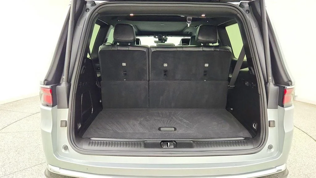 Used 2022 Silver Zynith Jeep Series II 4x4 w/ Premium Group (Pano Sunroof & 22