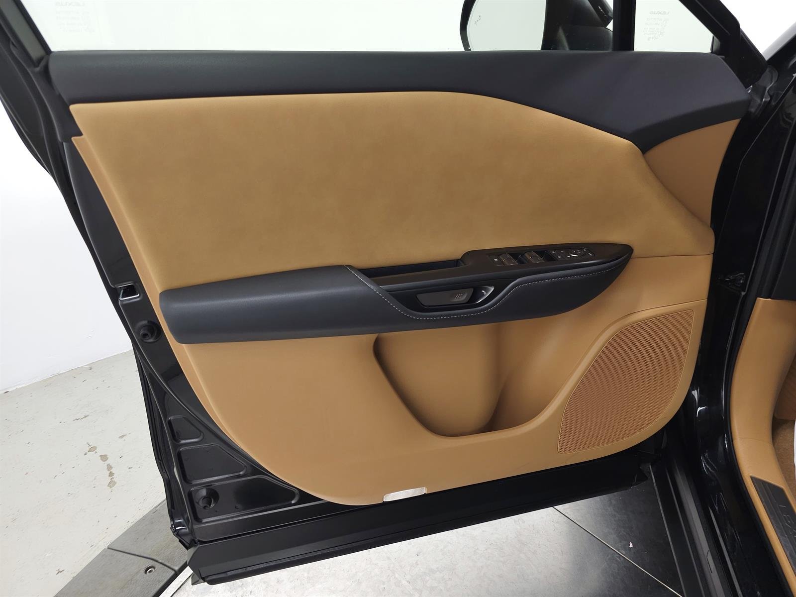 Certified Used 2023 Caviar Lexus PREMIUM image 16