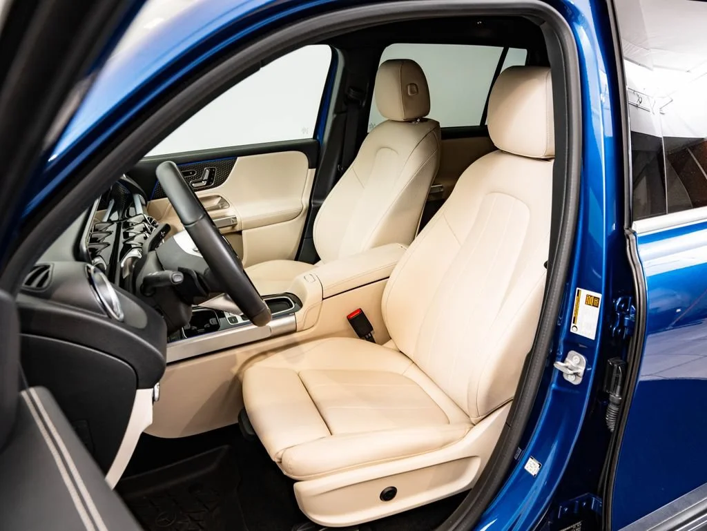 Used 2024 Starling Blue Metallic Mercedes-Benz 300 image 22