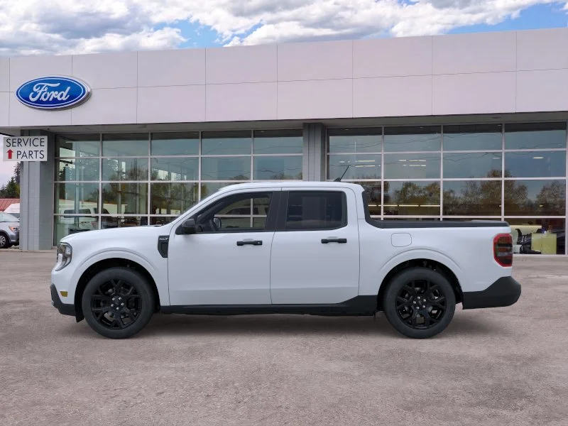 New 2026 Space White Metallic Ford XLT image 3