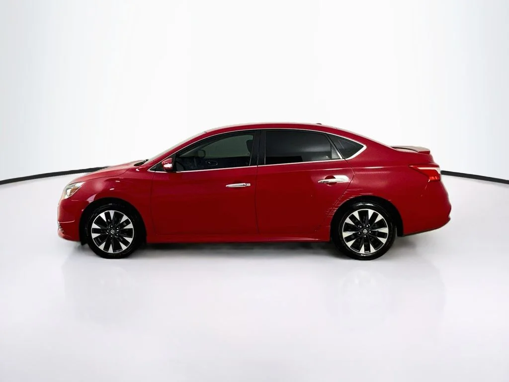Used 2018 Red Nissan SR image 4