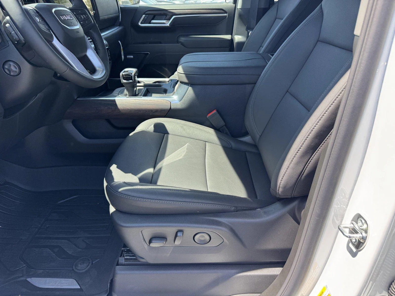 New 2026 Summit White GMC SLT image 16