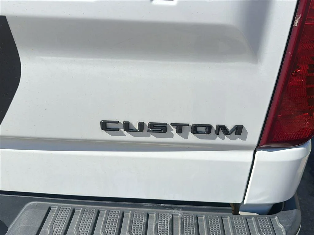Used 2023 Summit White Chevrolet Custom image 5