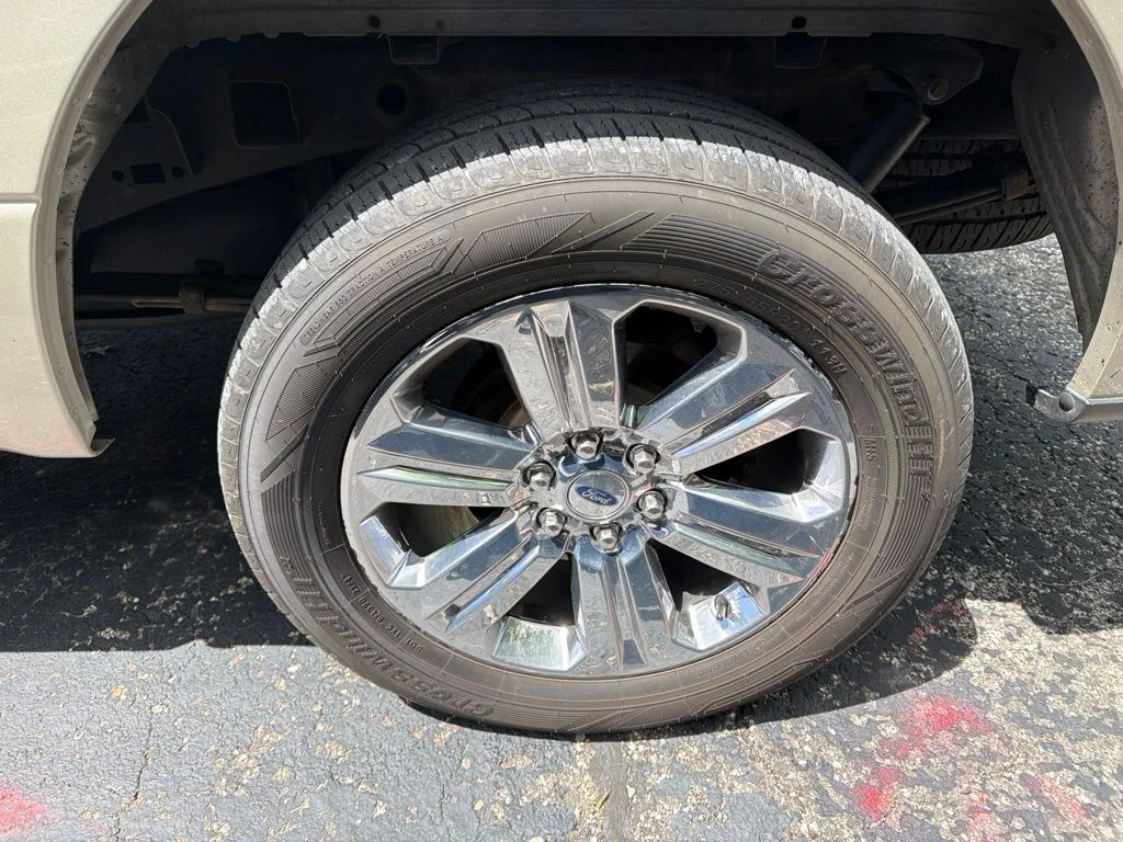 Used 2018 Gold Ford XLT image 10