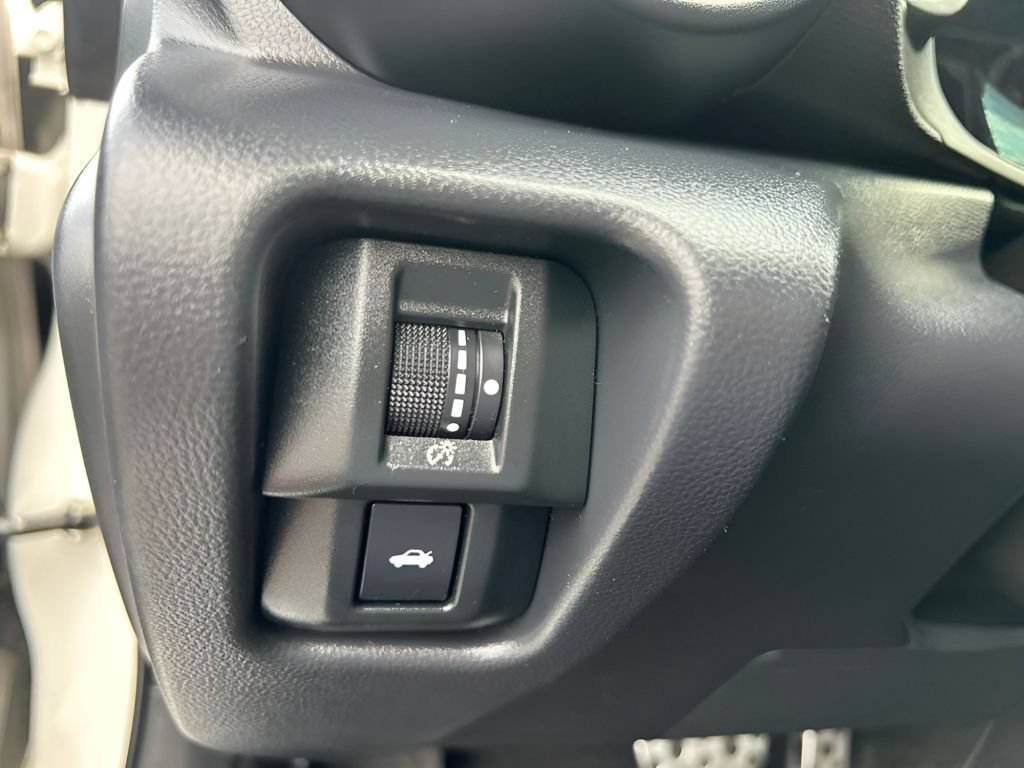 Used 2022 Halo Toyota Premium image 20