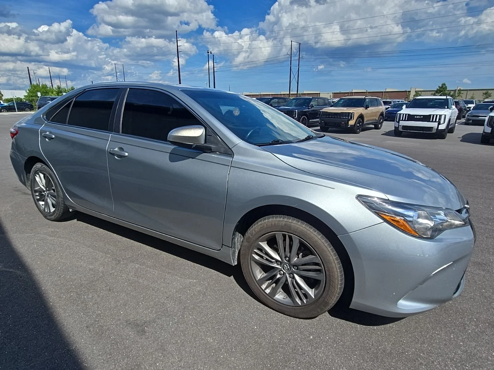 Used 2017 Celestial Silver Metallic Toyota SE image 3