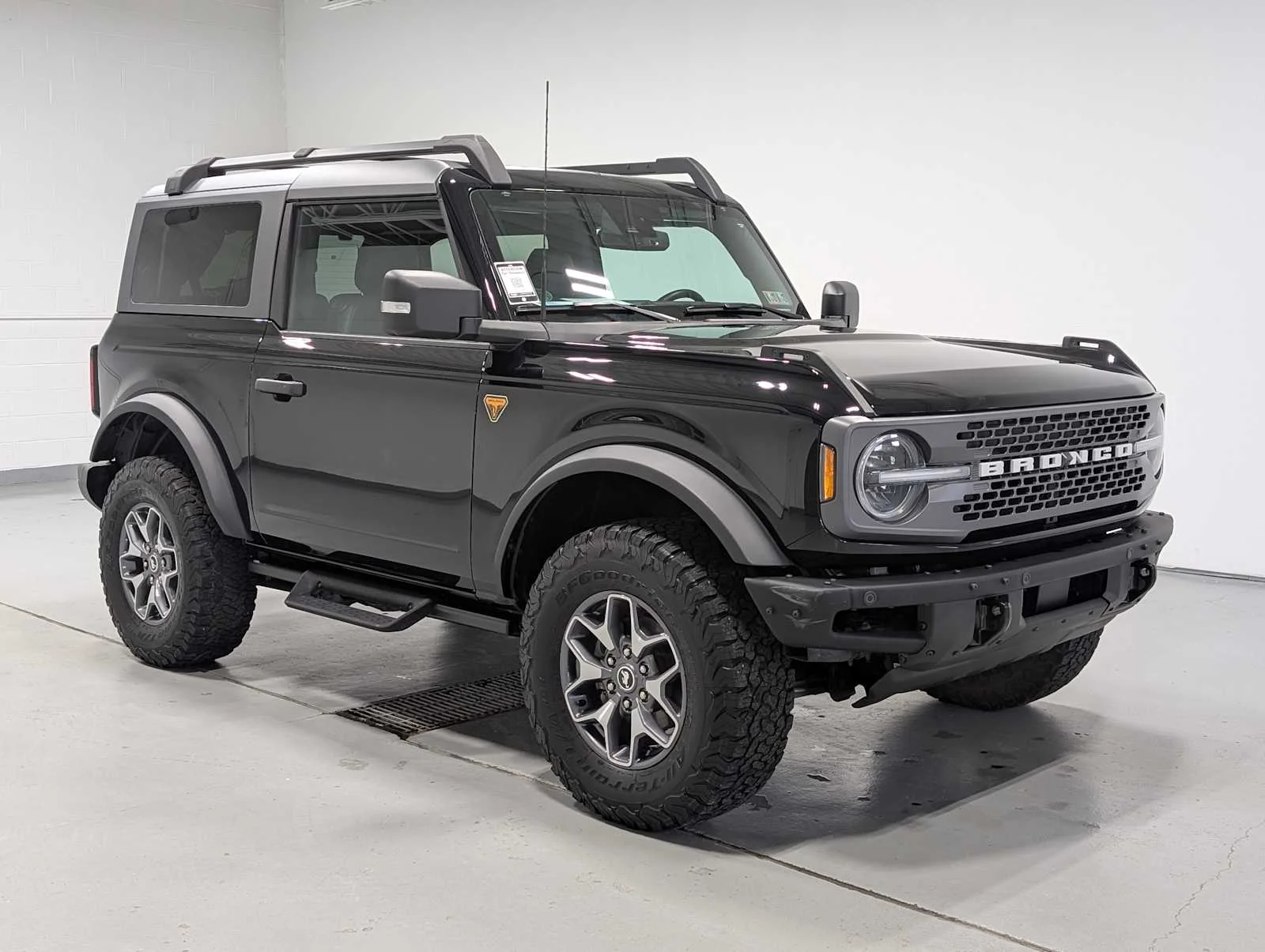 Used 2024 Shadow Black Ford Badlands image 6