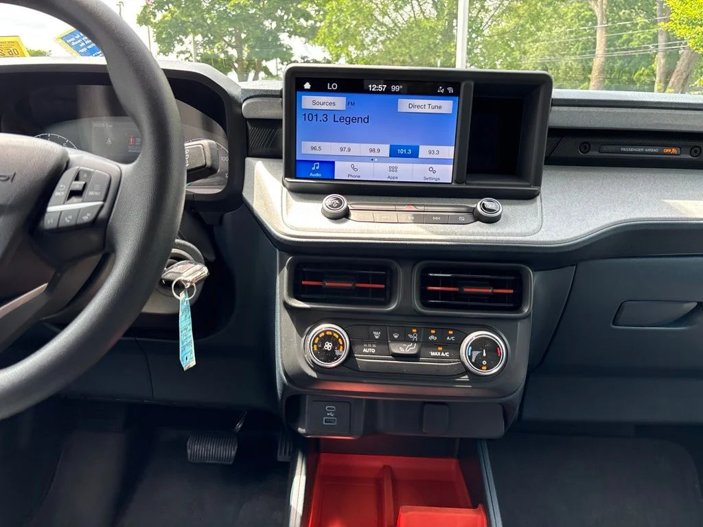 Used 2024 Gray Ford XLT image 17