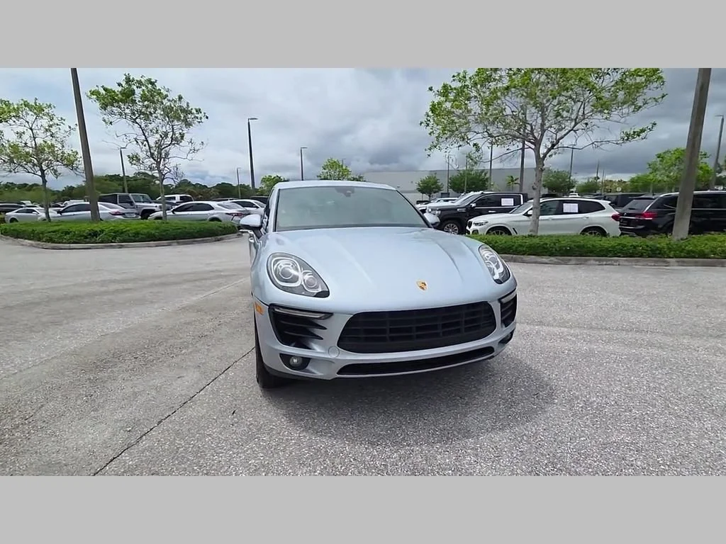 Used 2018 Silver Porsche  image 50