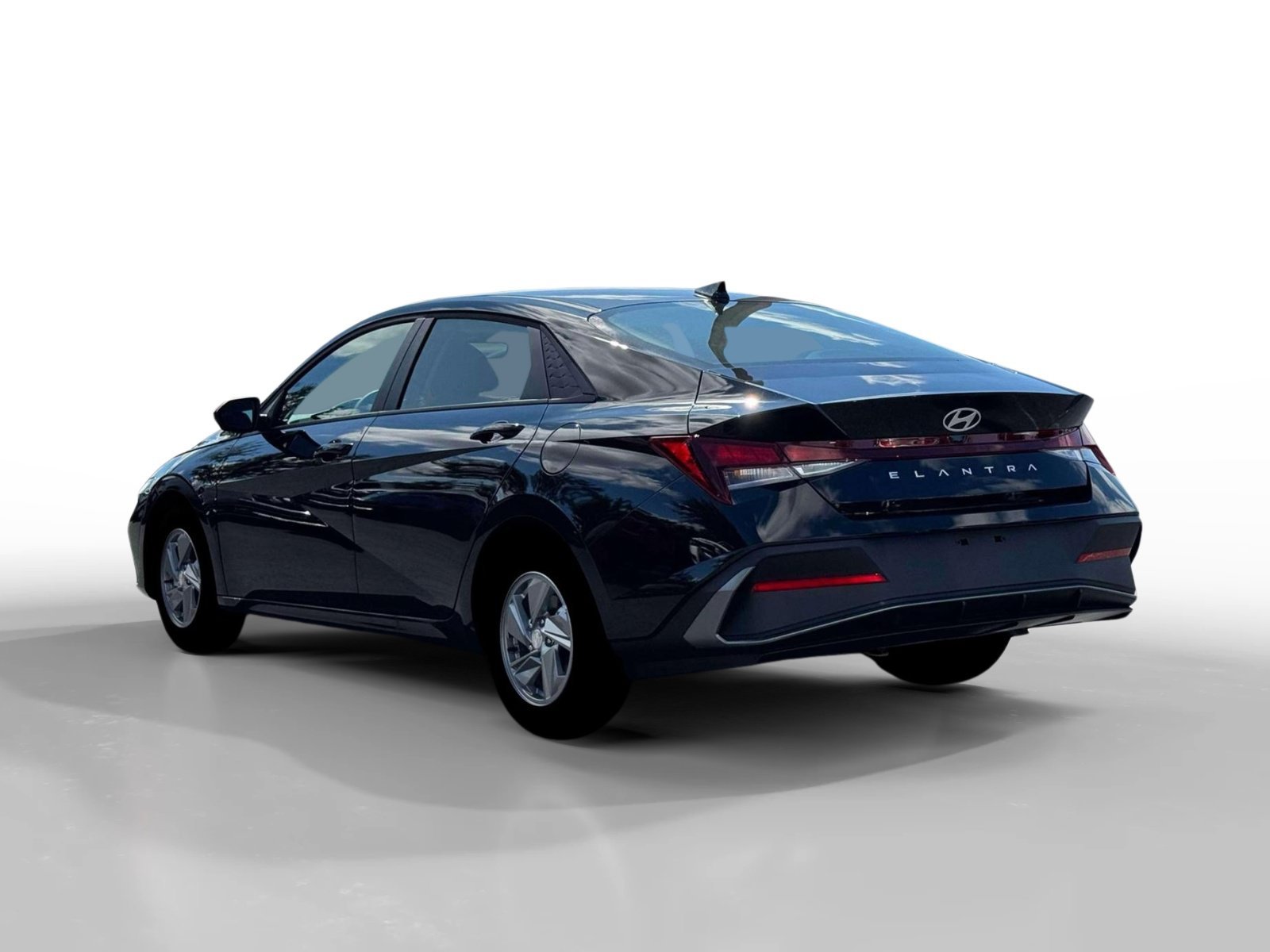 New 2026 Abyss Black Hyundai SE image 5