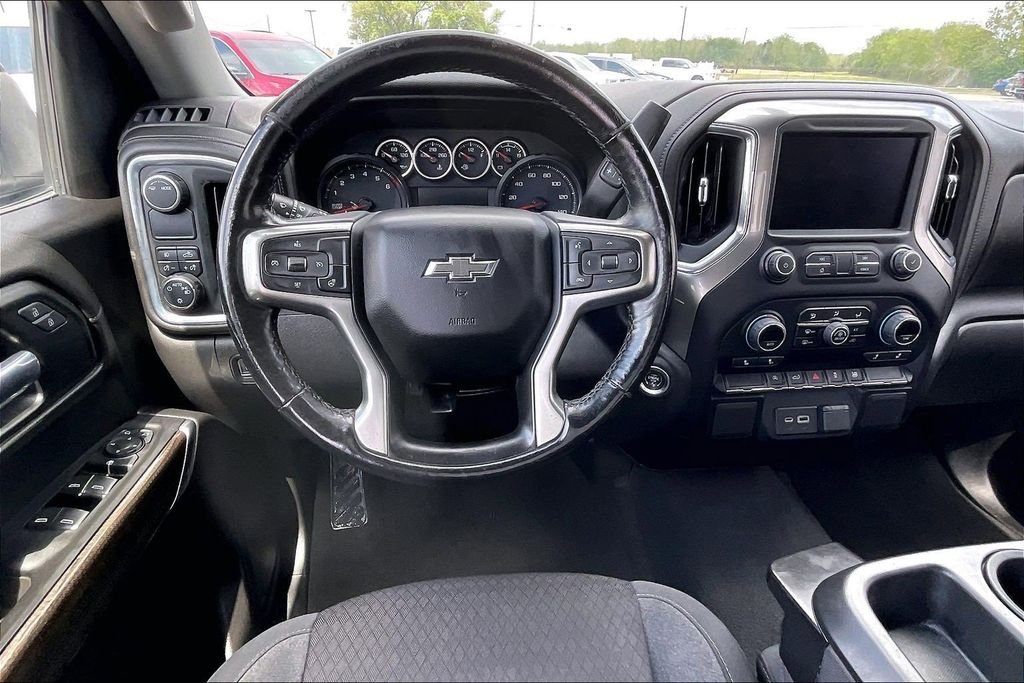 Used 2022 White Chevrolet RST image 8