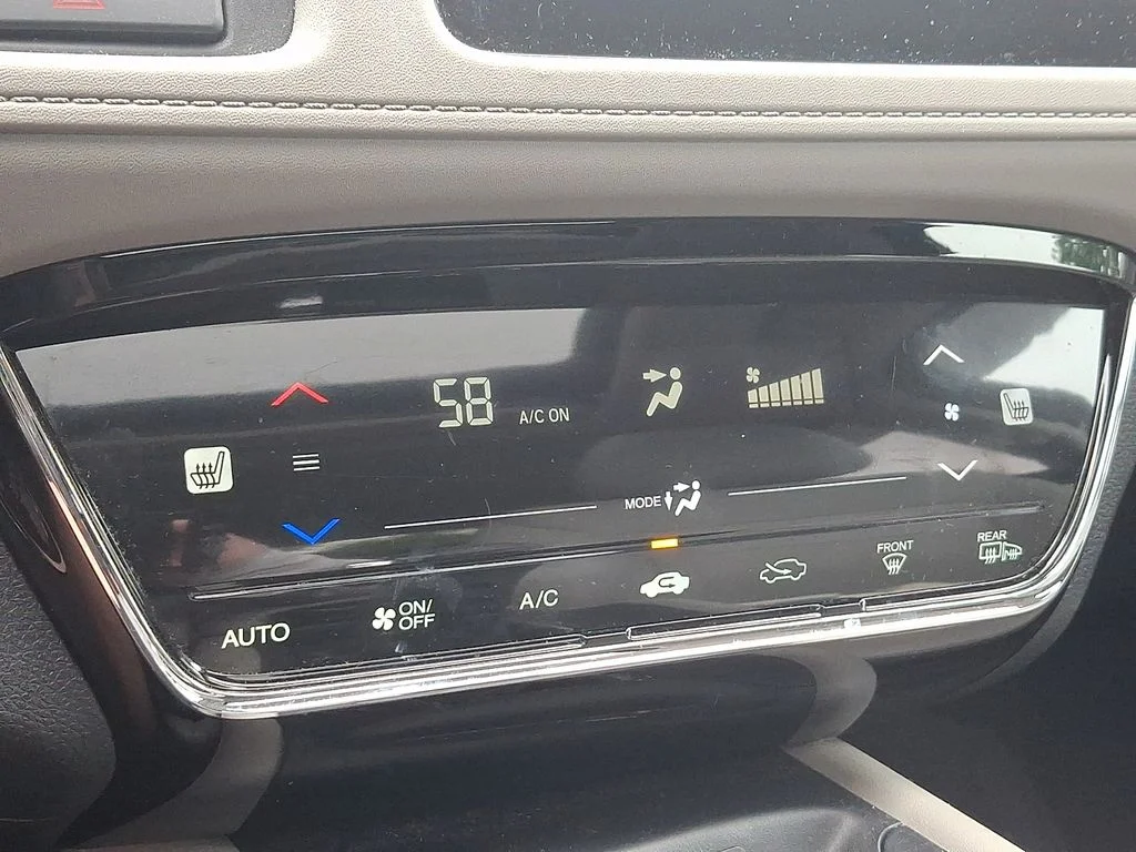 Used 2016  Honda EX image 16