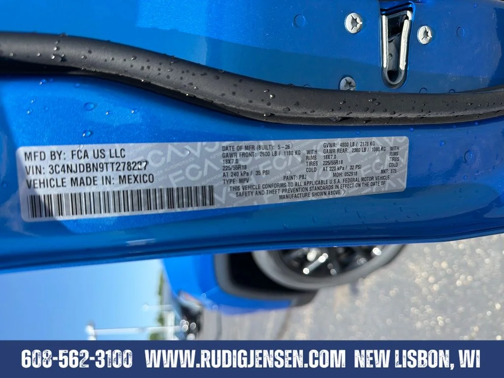 New 2026 Hydro Blue Pearlcoat Jeep Latitude image 28