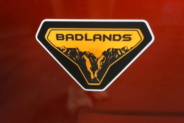 Used 2023 Hot Pepper Red Tinted Clearcoat Ford Badlands image 11