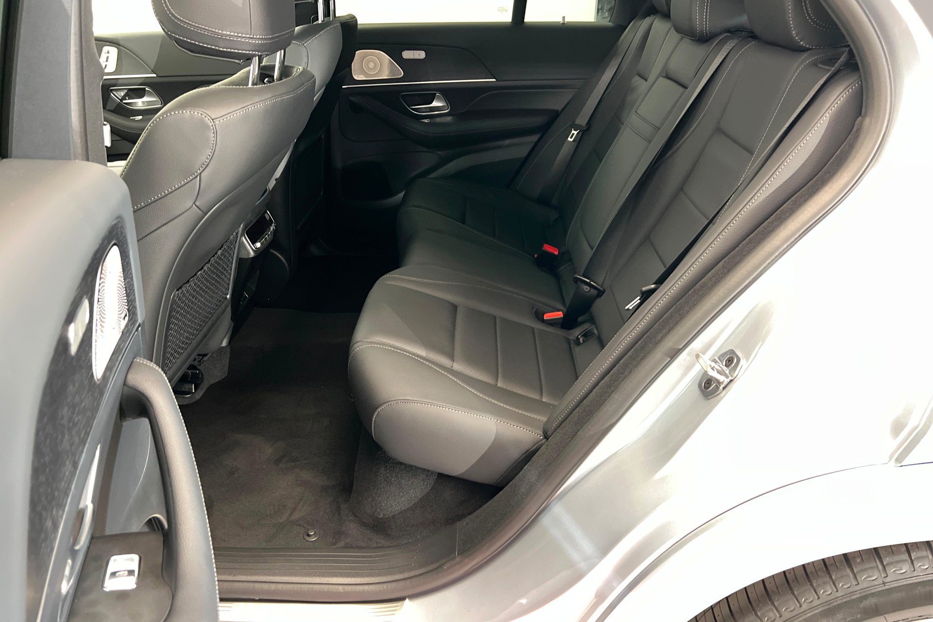 New 2026 Cirrus Silver Metallic Mercedes-Benz GLE 450 image 47