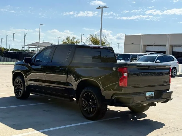 Used 2024 Black Chevrolet High Country image 9