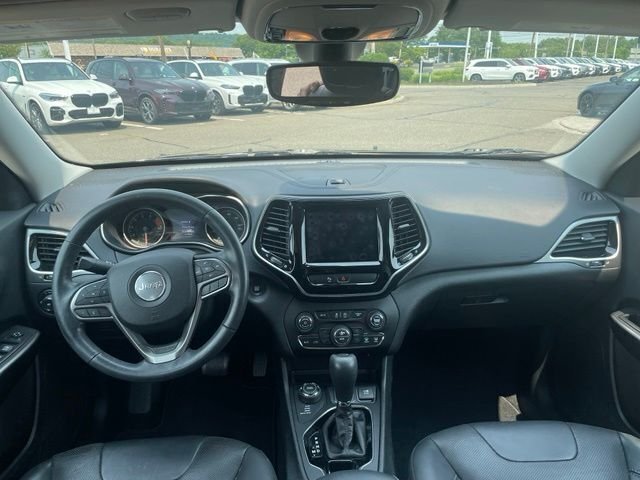 Used 2019 Gray Jeep Limited image 13