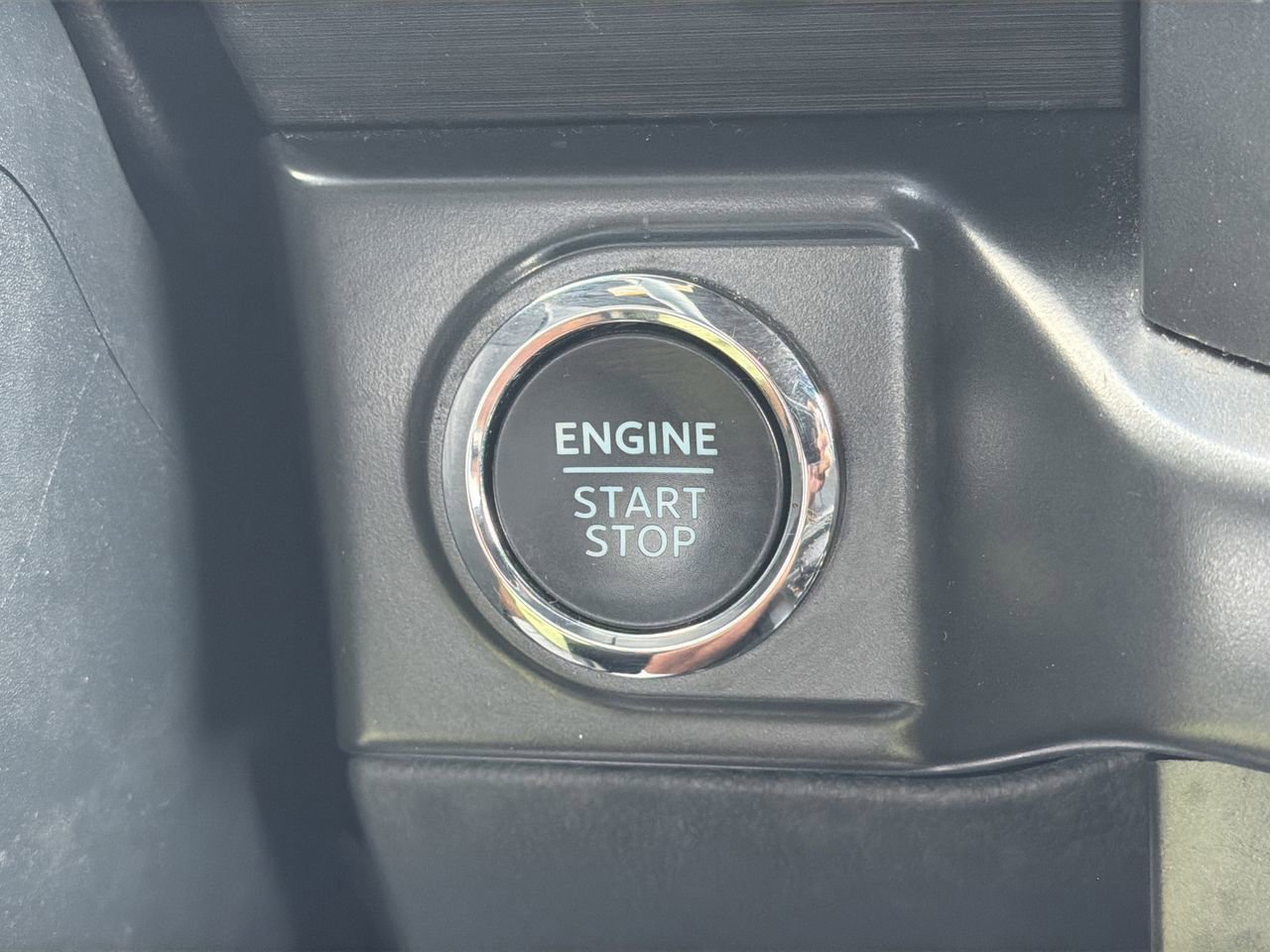 Used 2024 Silver Metallic Ford XLT image 30