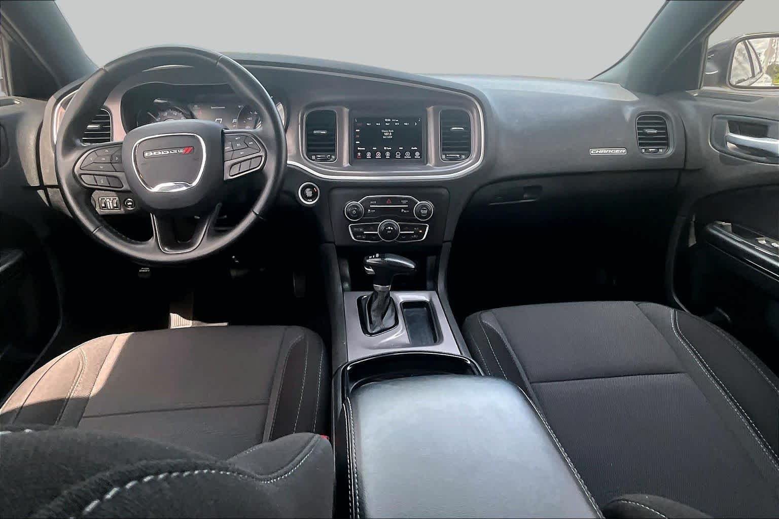 Used 2022 Triple Nickel Clearcoat Dodge SXT image 15