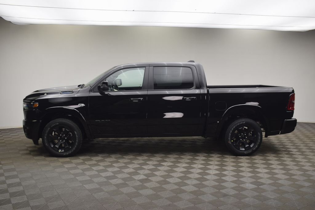 New 2026 Diamond Black Crystal Pearl-Coat Exterior Paint RAM Big Horn/Lone Star image 13