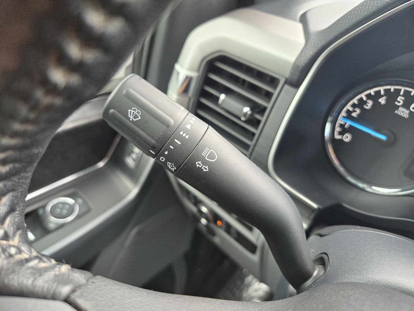Used 2022 Antimatter Blue Metallic Ford XLT image 20