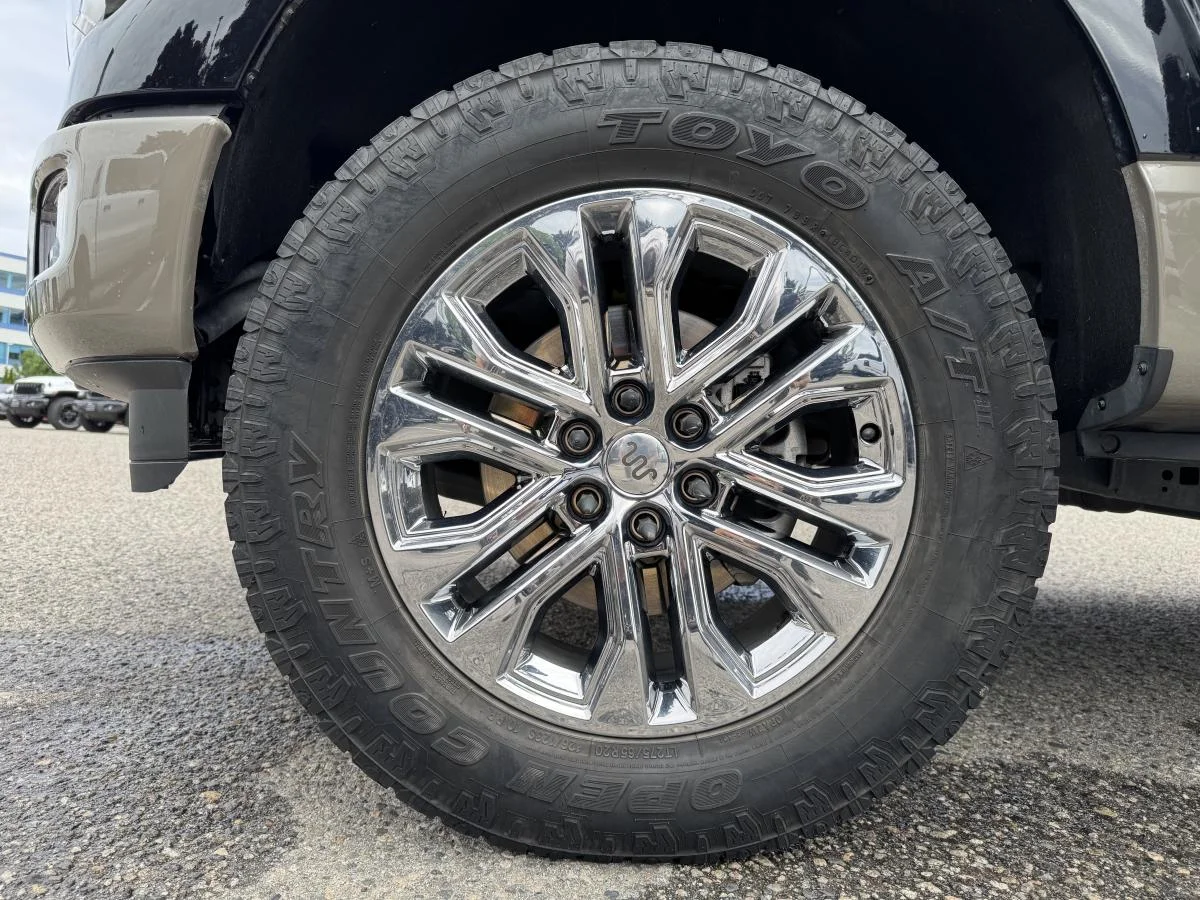 Used 2025 Black Ford King Ranch image 19