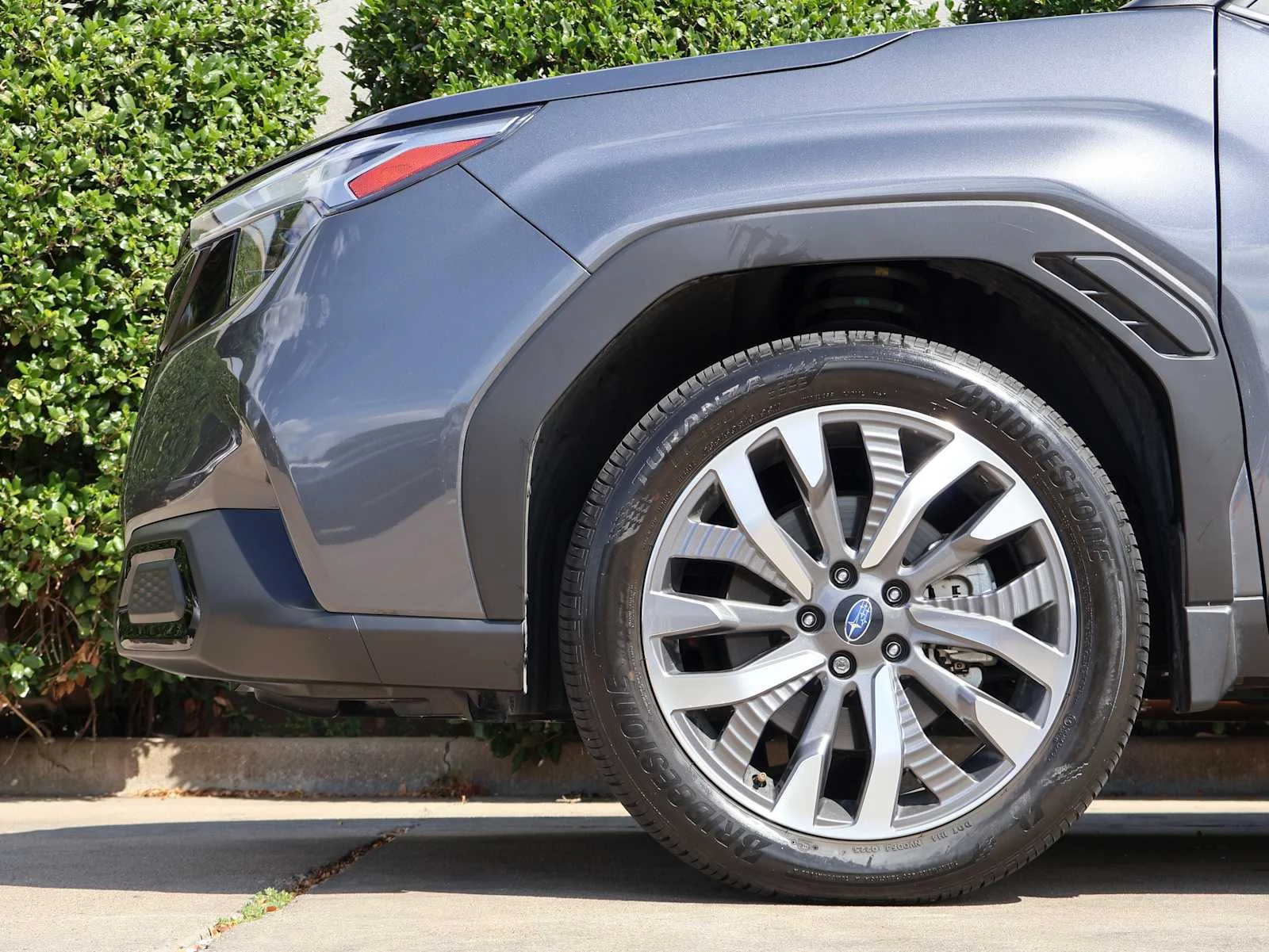 Used 2025 Magnetite Gray Metallic Subaru Touring image 6