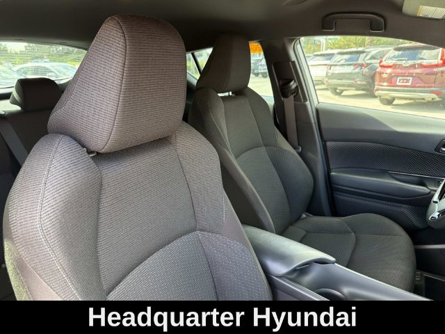 Used 2018 Silver Toyota XLE image 14